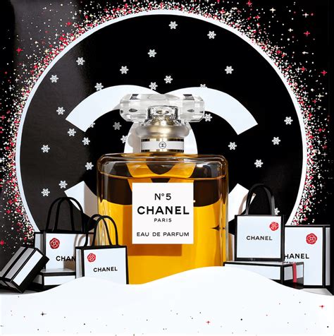 chanel holidays 2019